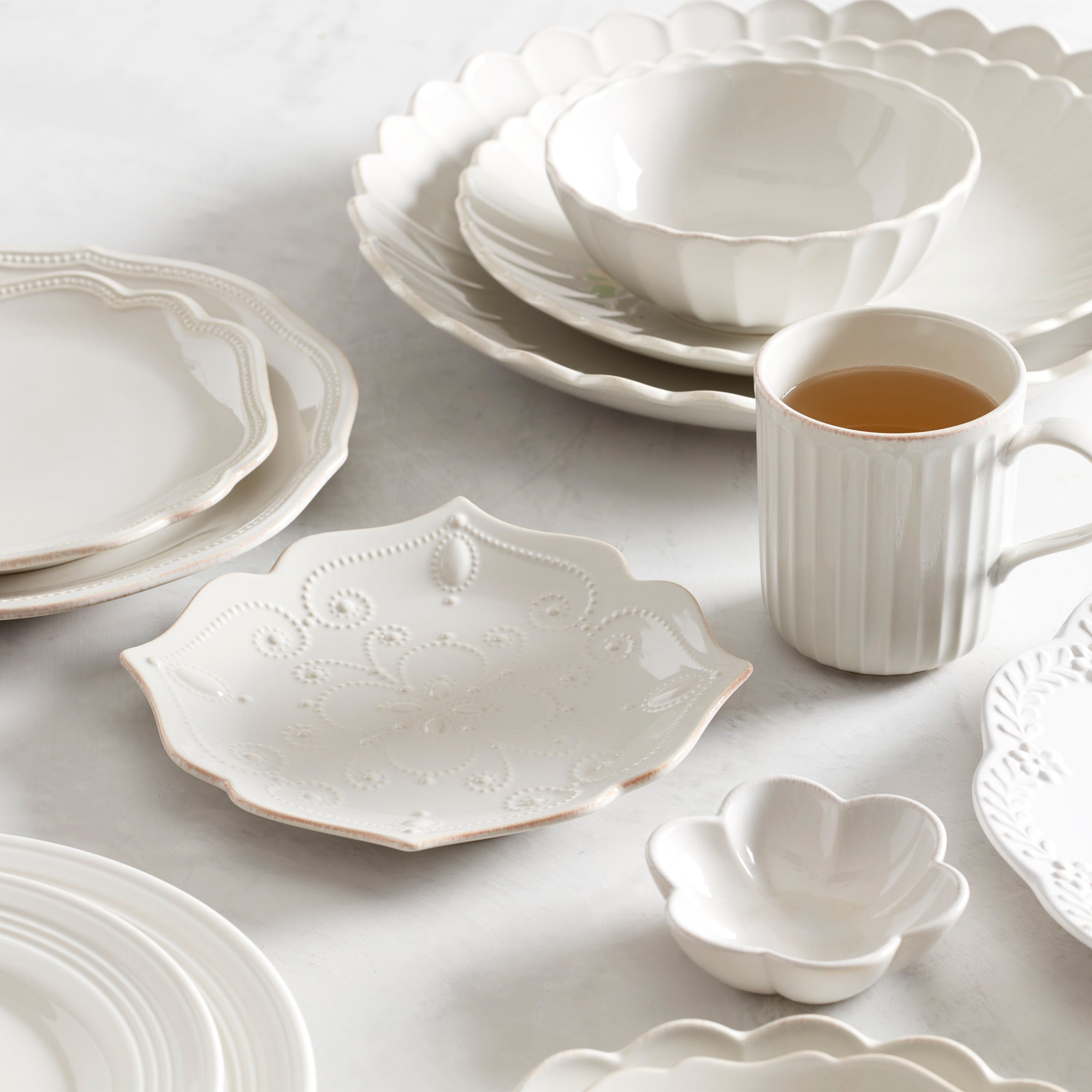 Lenox Westmore French Perle Scallop White 4-Piece Place Setting - Image 7