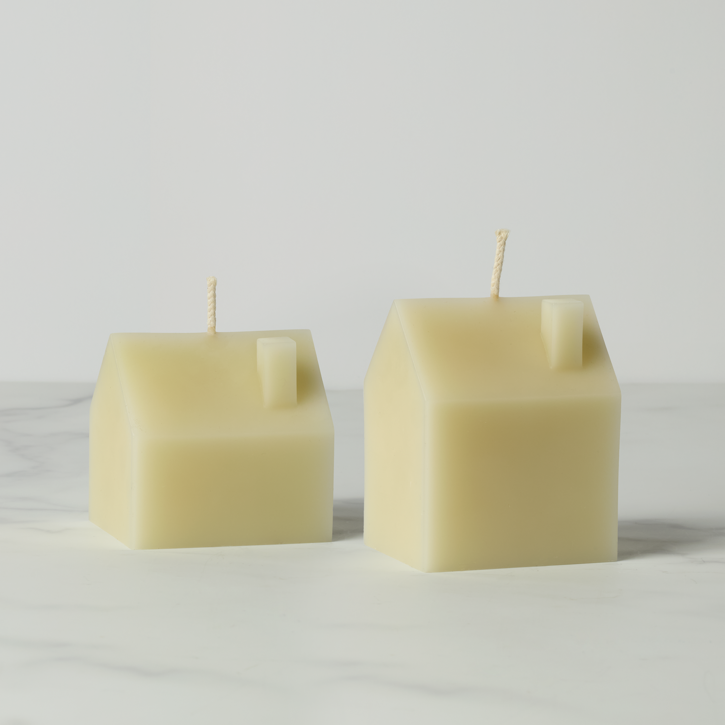 Lenox Westmore Iconic Cream Small House Candle - Image 3