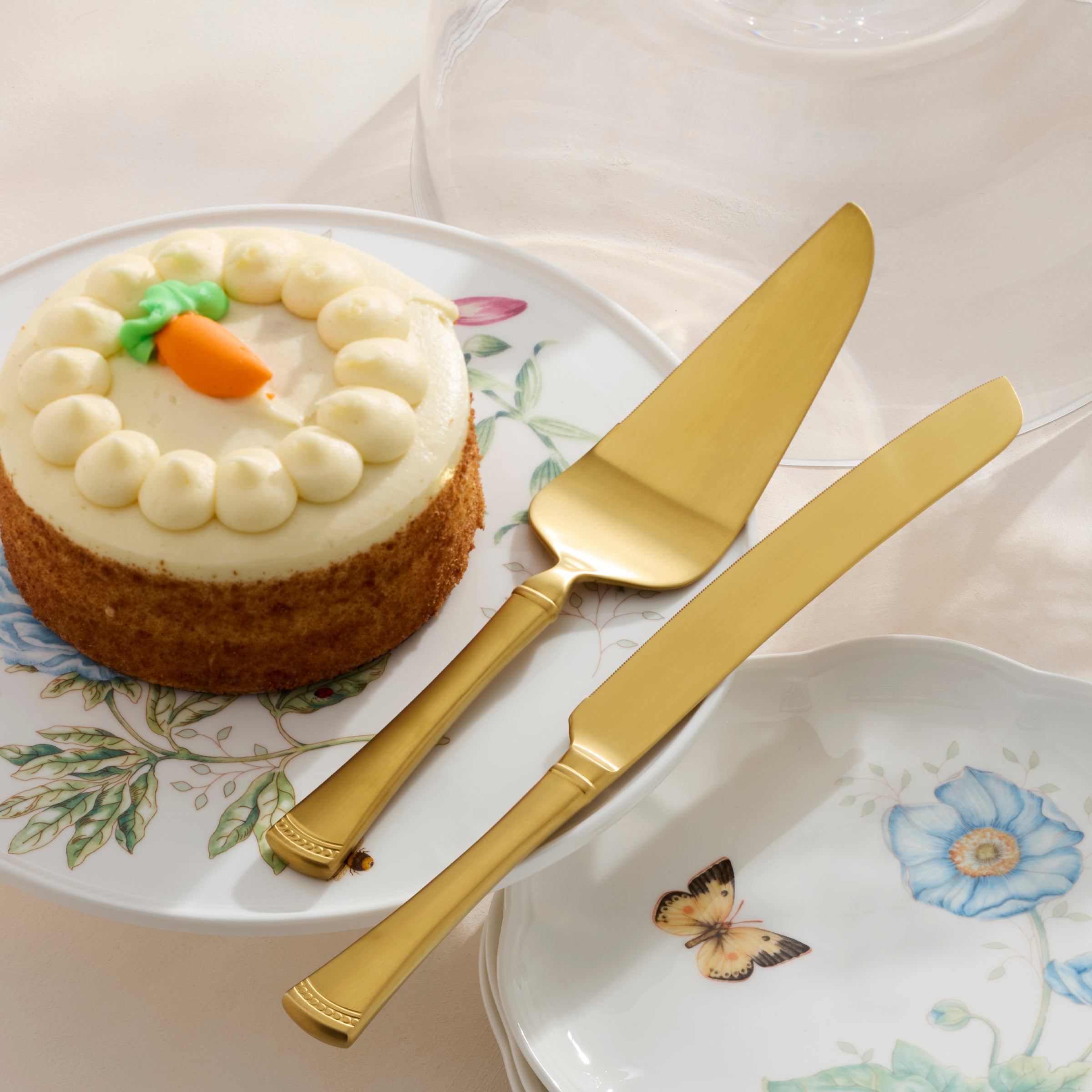 Lenox Westmore Portola Gold Satin 2-Piece Dessert Set - Image 2