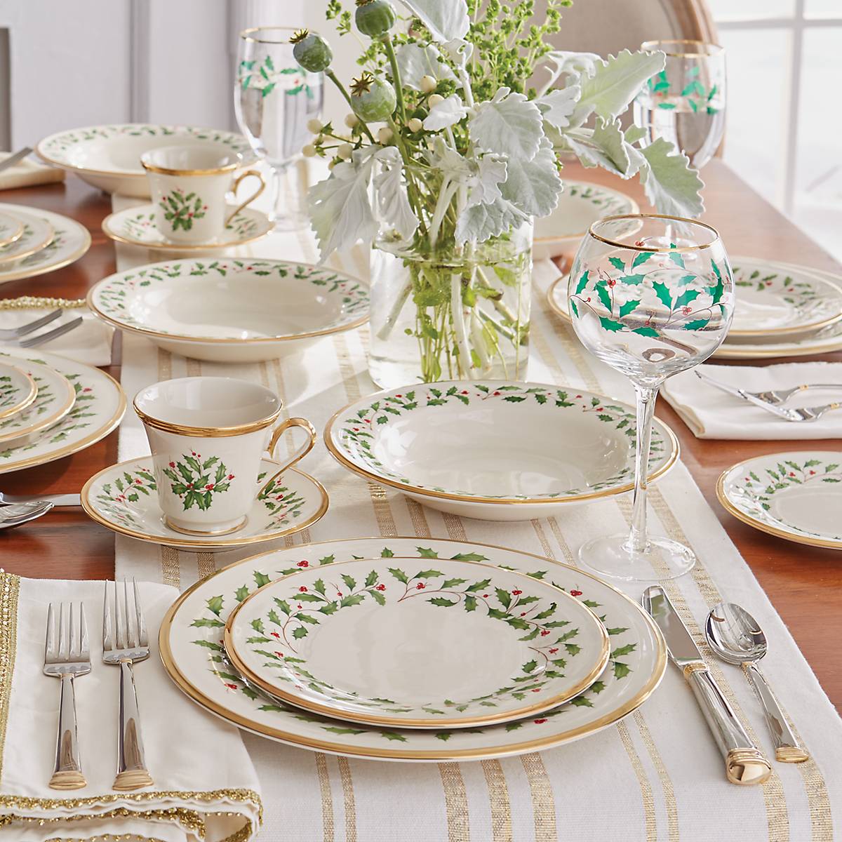 Lenox Westmore Eternal Gold 5-Piece Place Setting - Image 2