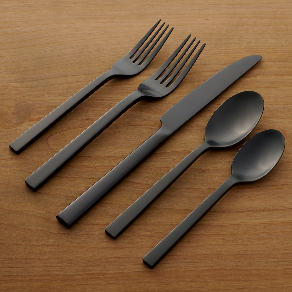 Lenox Westmore Chefs Table Midnight Matte 20-Piece Flatware Set - Image 3