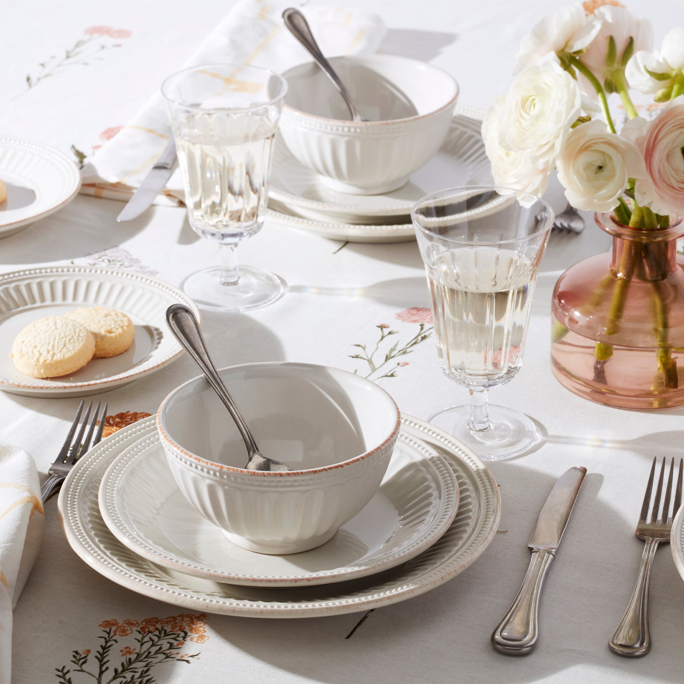 Lenox Westmore French Perle Groove White 18-Piece Dinnerware Set - Image 3