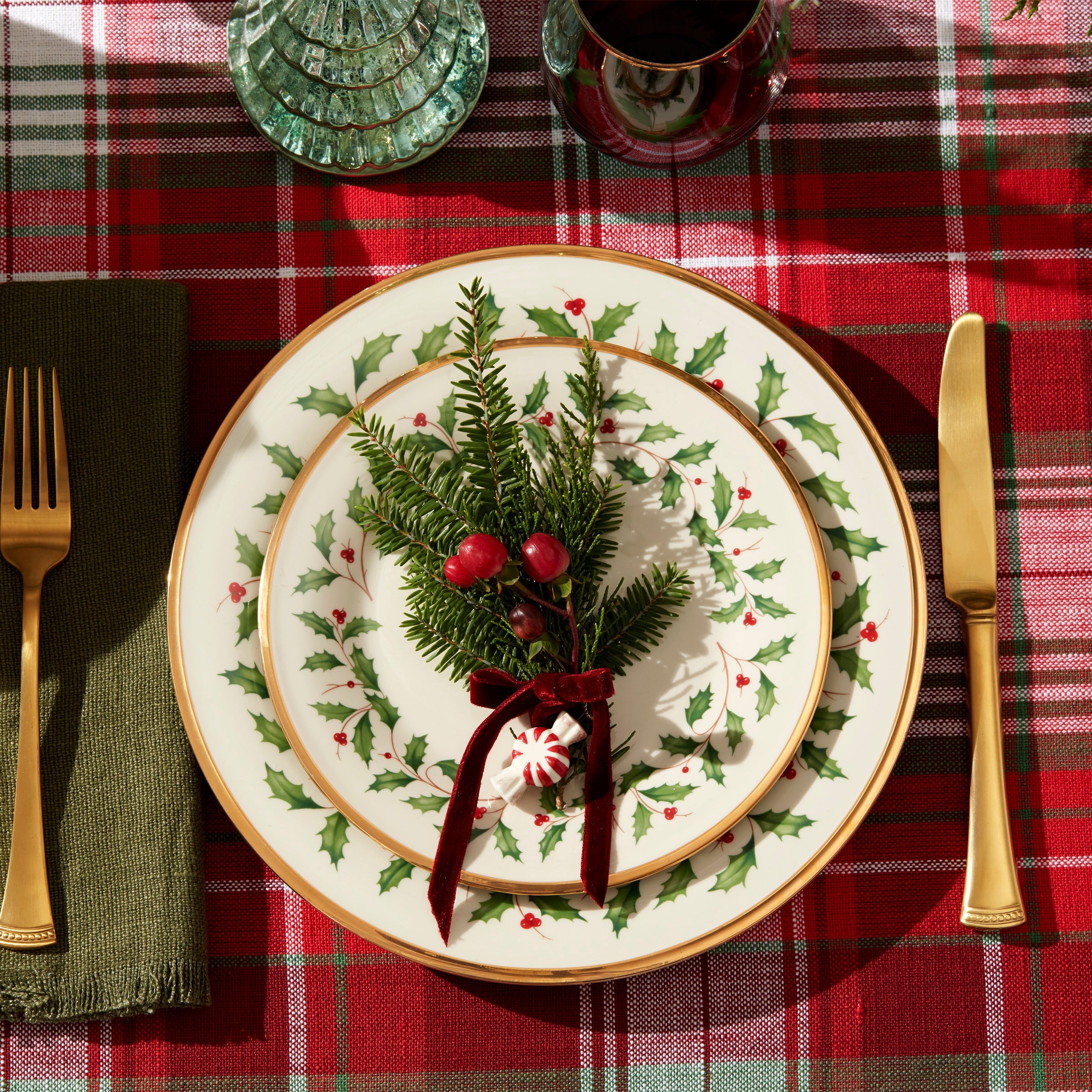 Lenox Westmore Holiday 18-Piece Dinnerware Set - Image 3