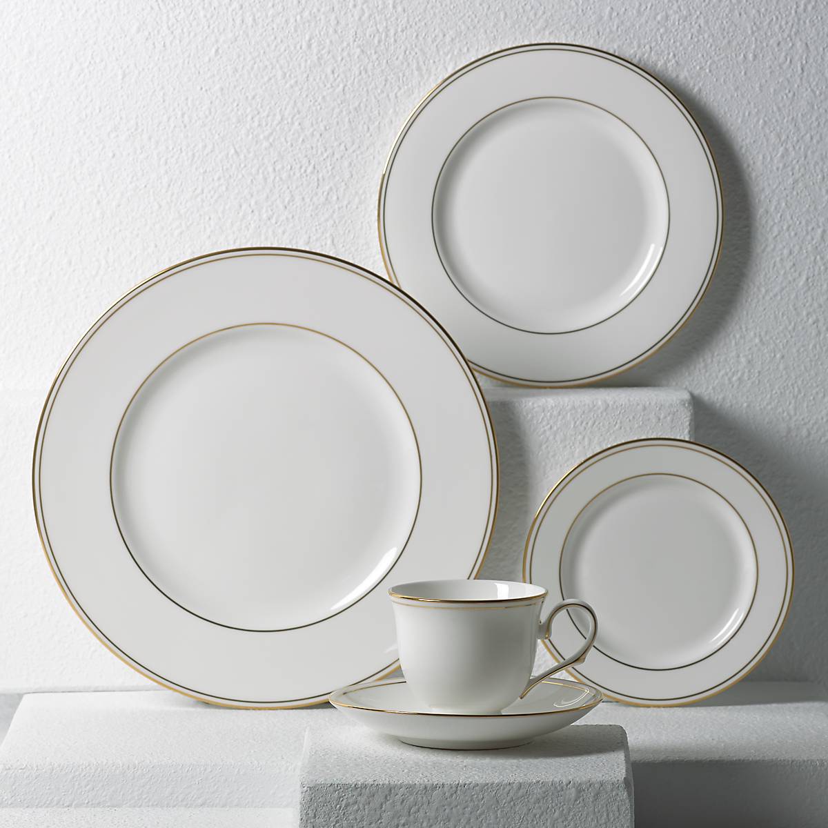 Lenox Westmore Federal Gold 5-Piece Place Setting - Image 3