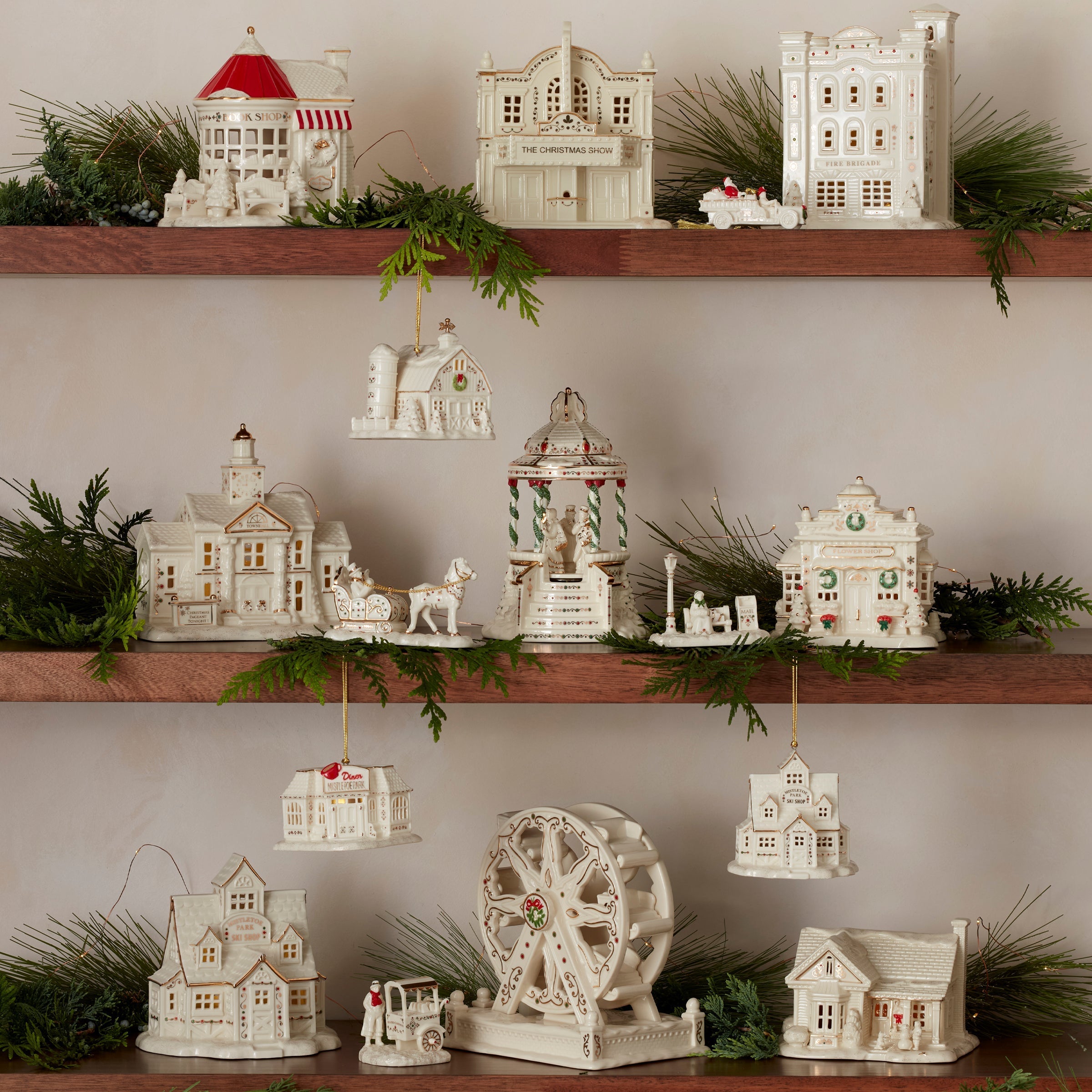 Lenox Westmore Mistletoe Park 3-Piece Lit Figurine Starter Set - Image 5