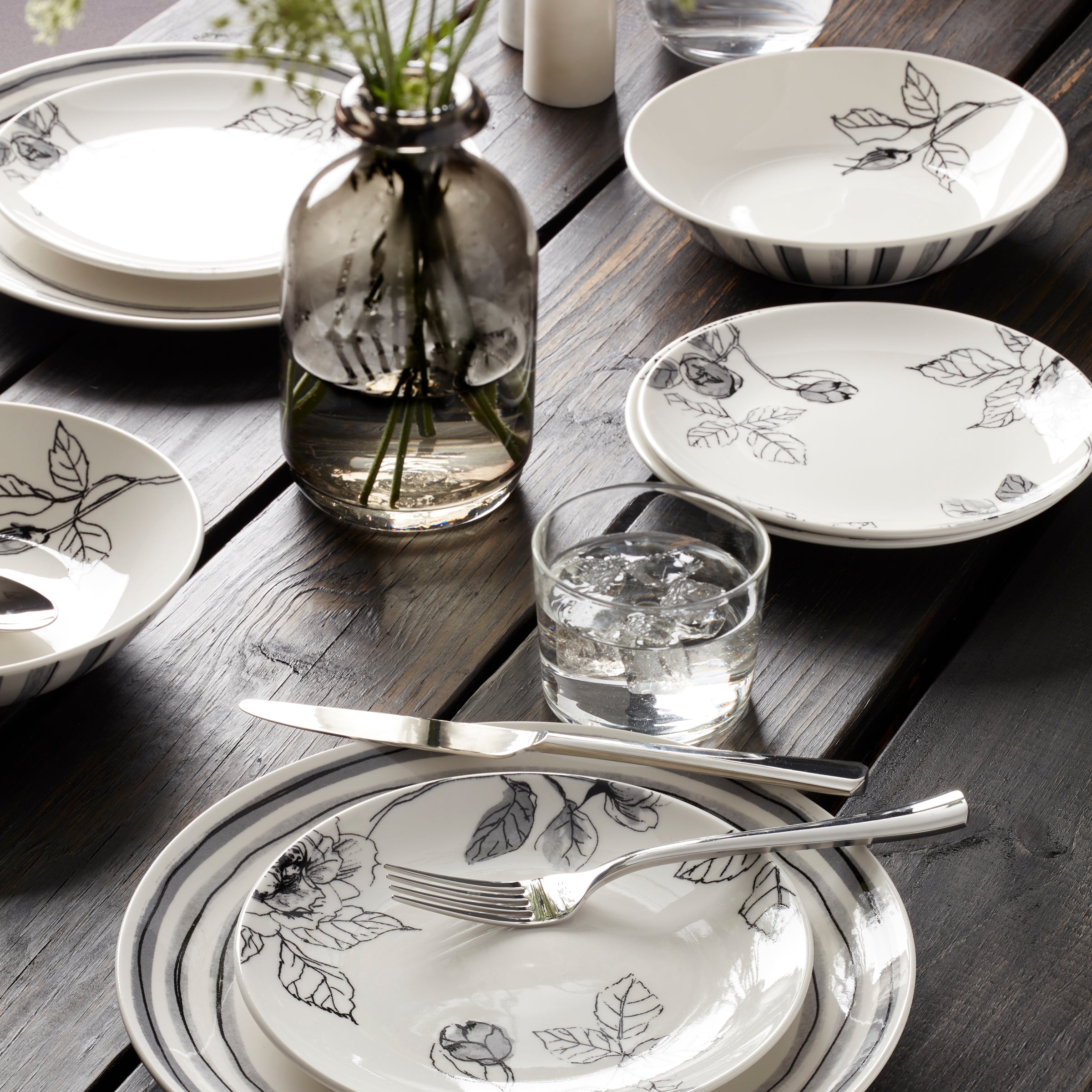 Lenox Westmore Sketchbook 12-Piece Dinnerware Set - Image 4