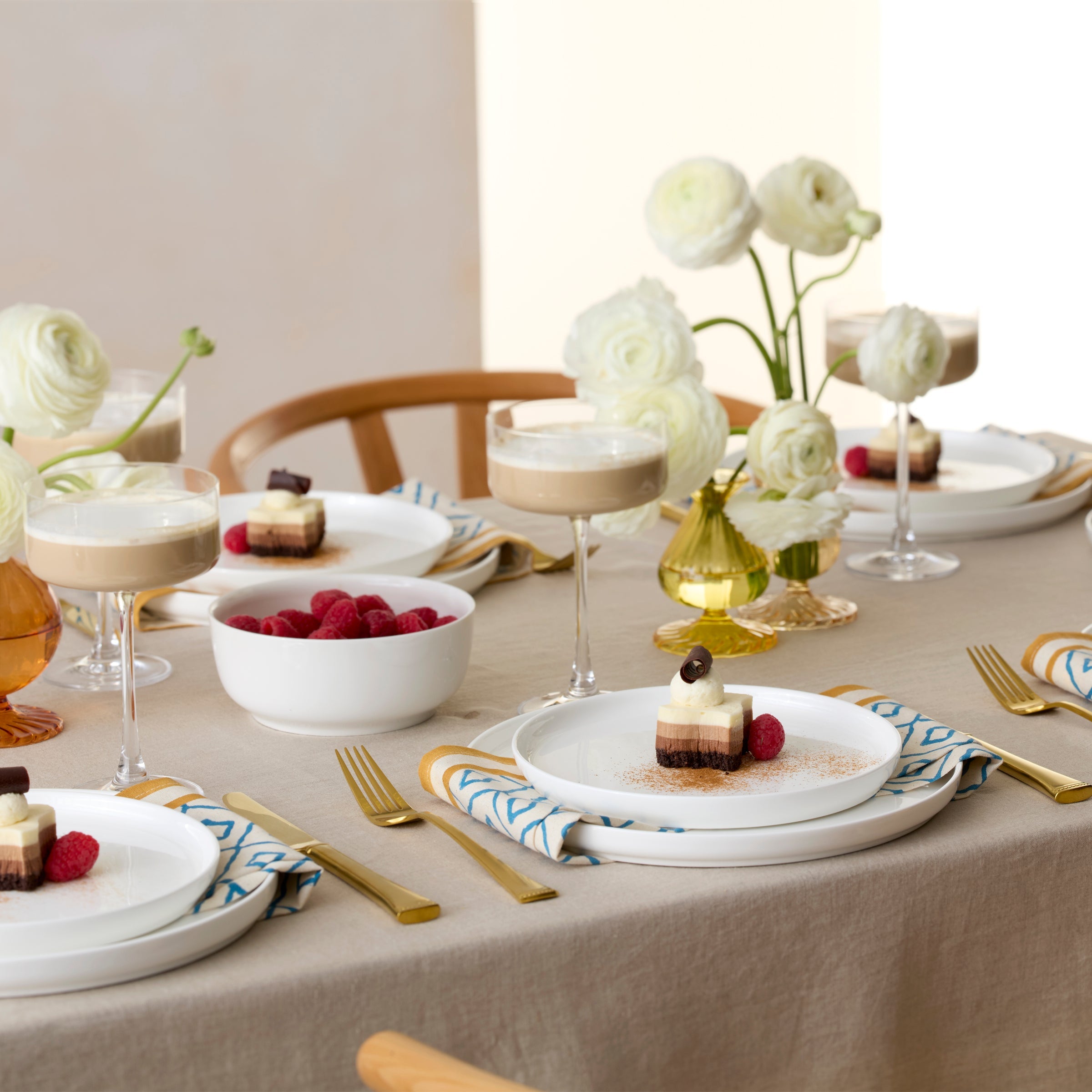 Lenox Westmore Modern White 24-Piece Dinnerware Set - Image 4