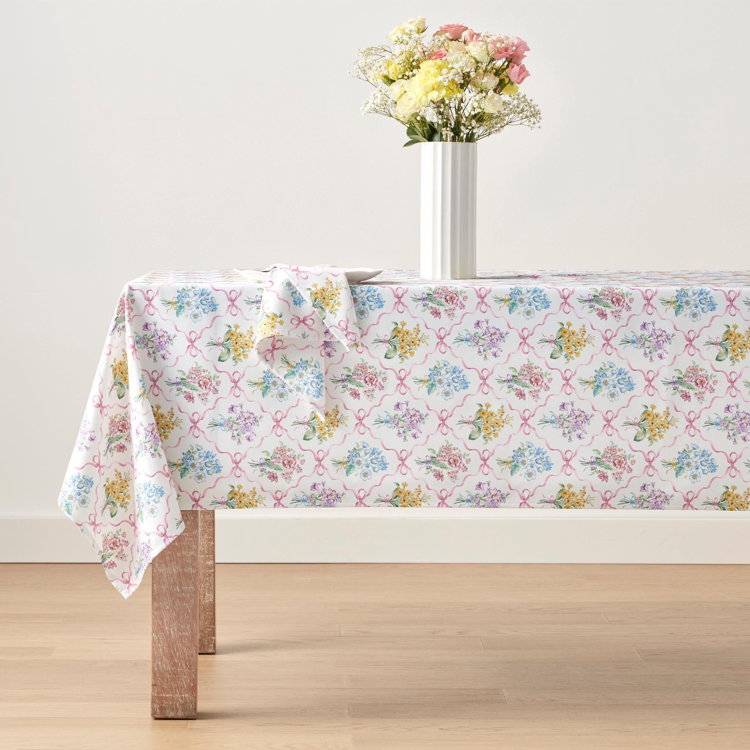 Lenox Westmore Bouquet Ribbon 60x84 Tablecloth - Image 2