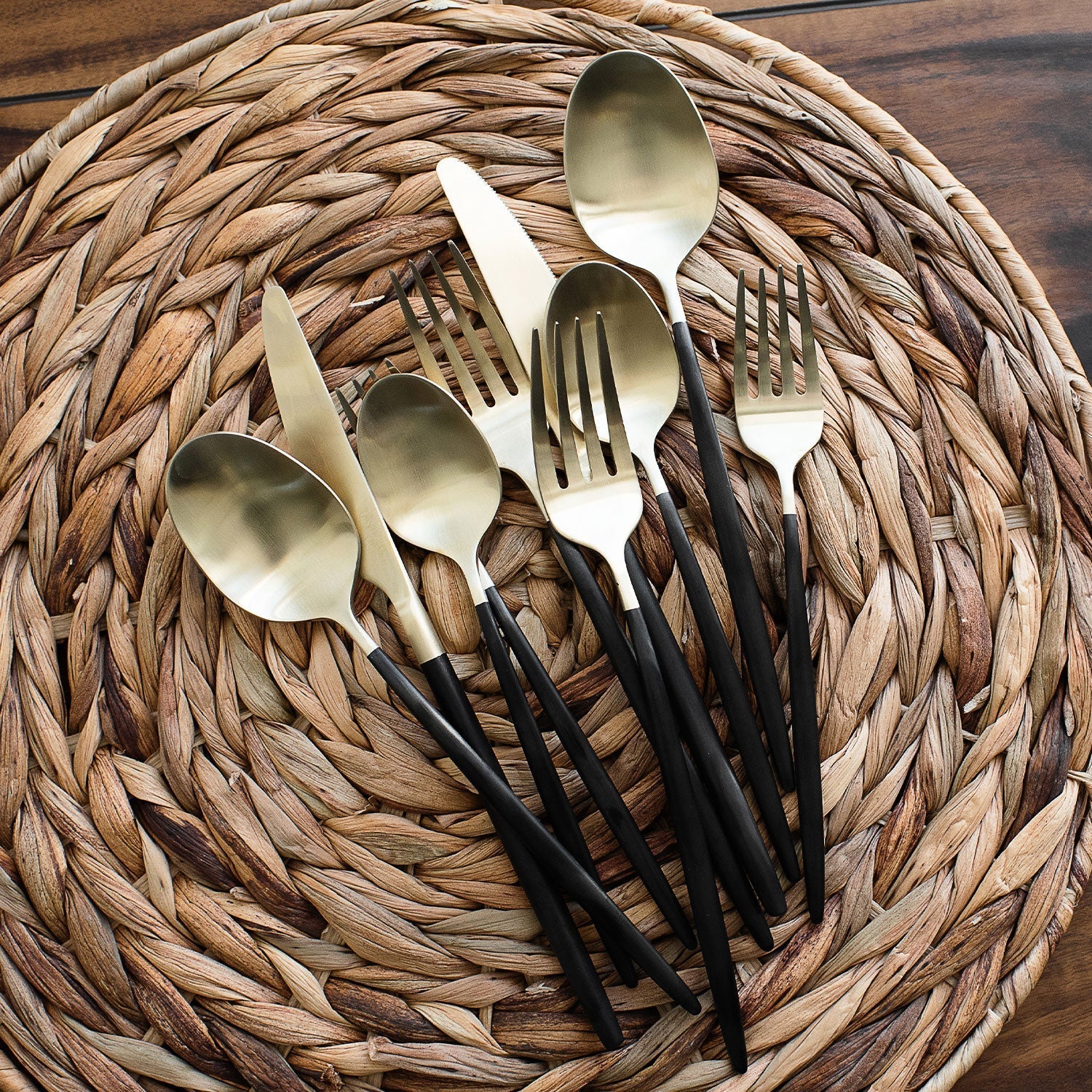 Lenox Westmore Gaze Black Champagne Satin 20-Piece Flatware Set - Image 4