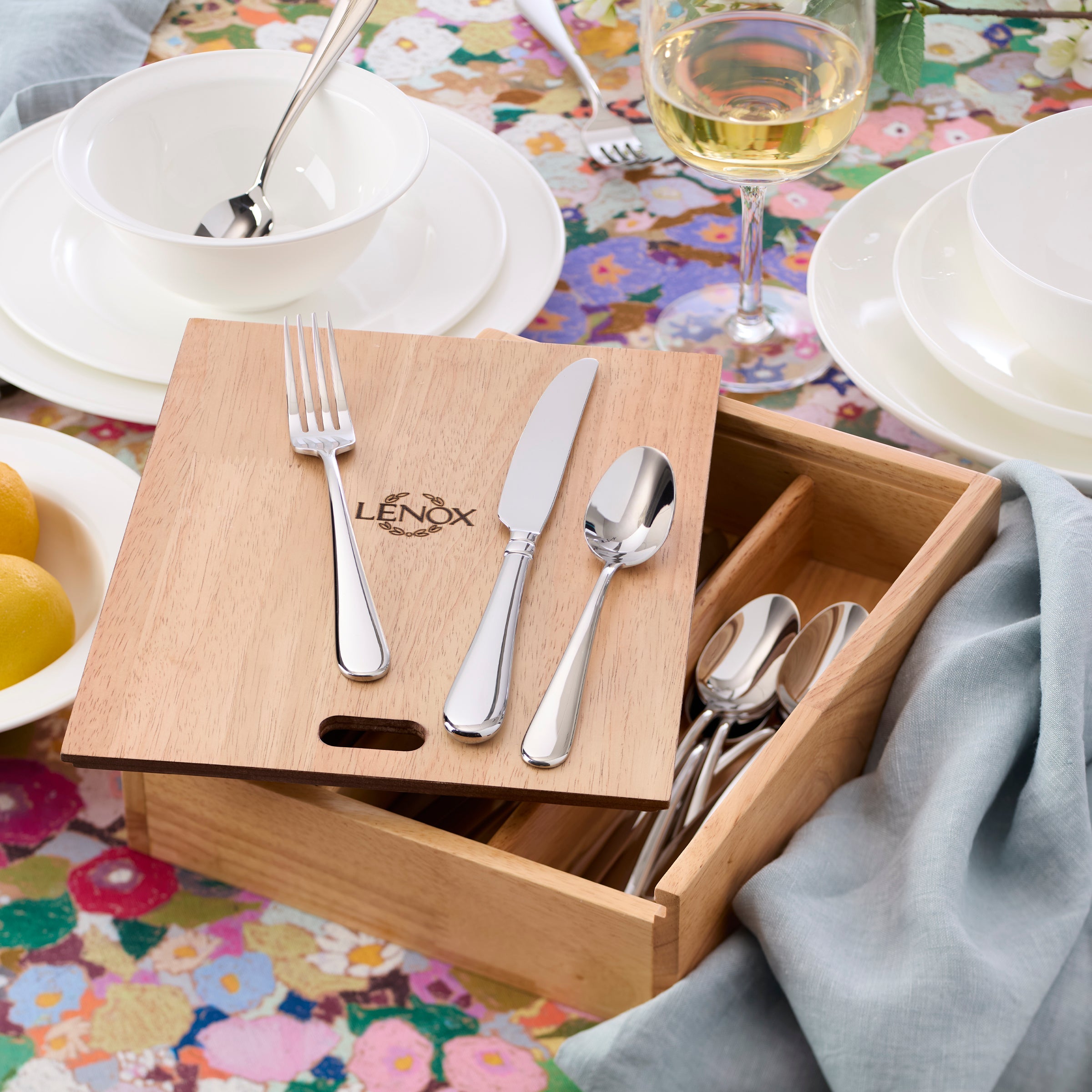 Lenox Westmore Studio 1414 Mirror 24 Piece Flatware Set with Caddy - Image 6