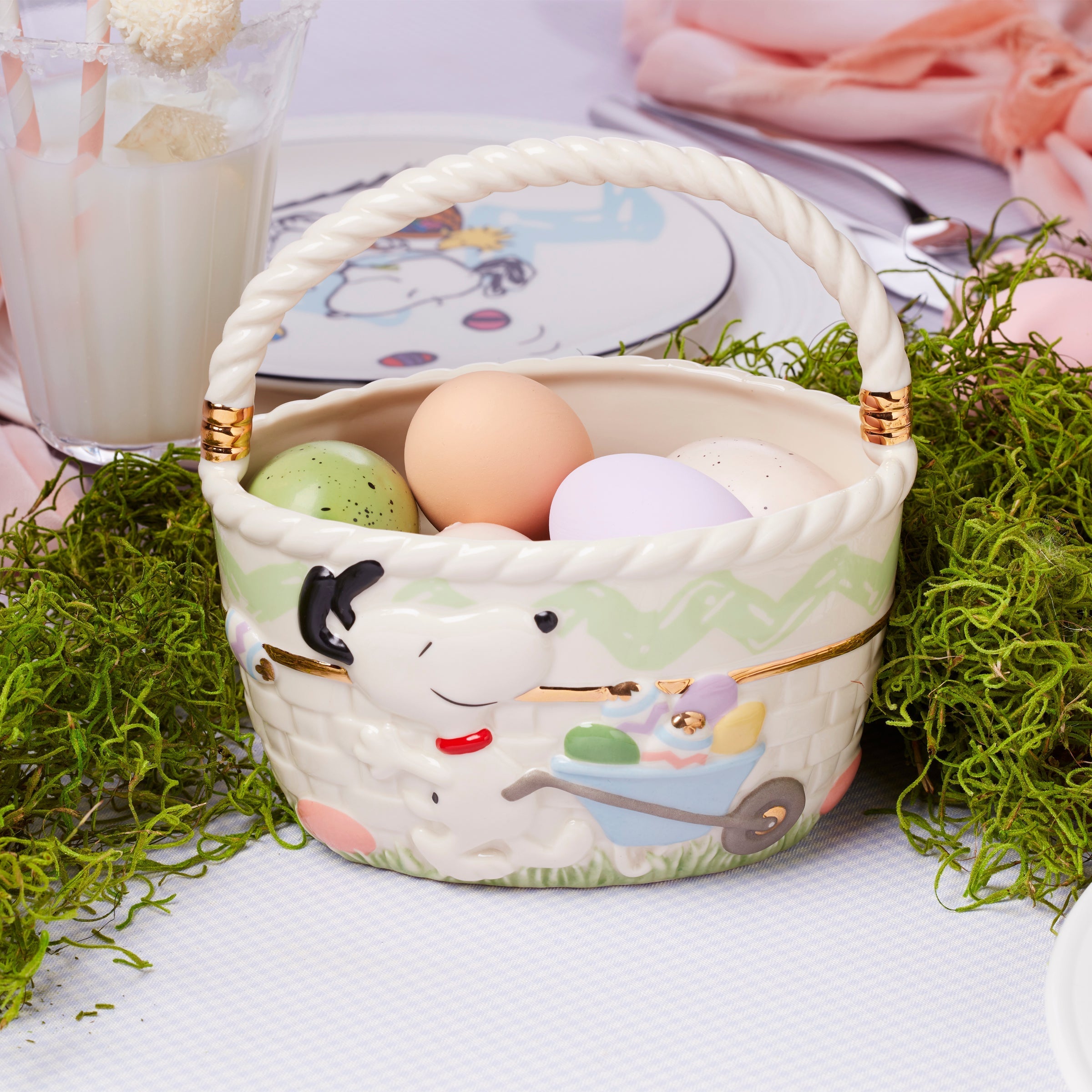 Lenox Westmore Snoopy Easter Basket - Image 4