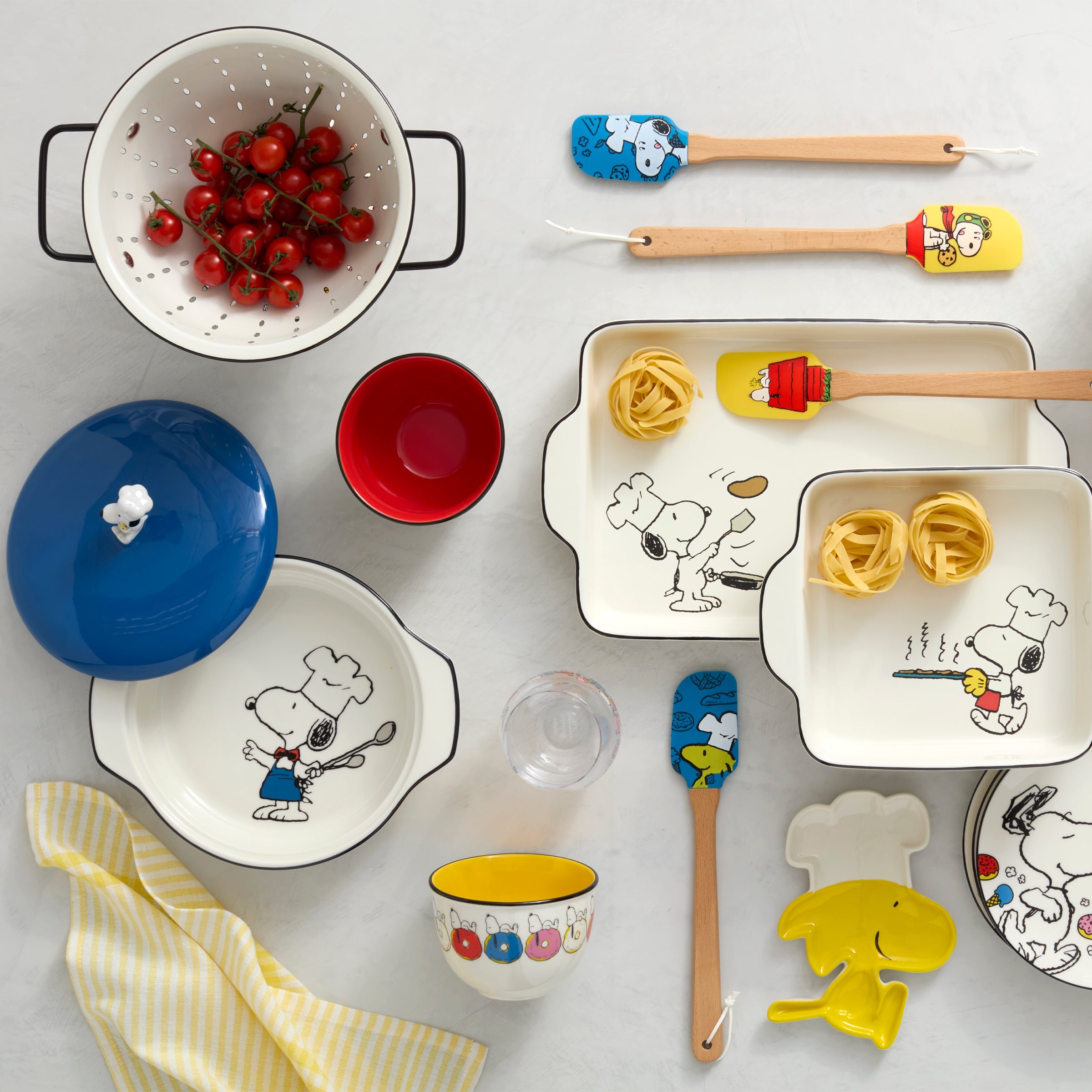 Lenox Westmore Chef Snoopy Rectangular Baker - Image 4