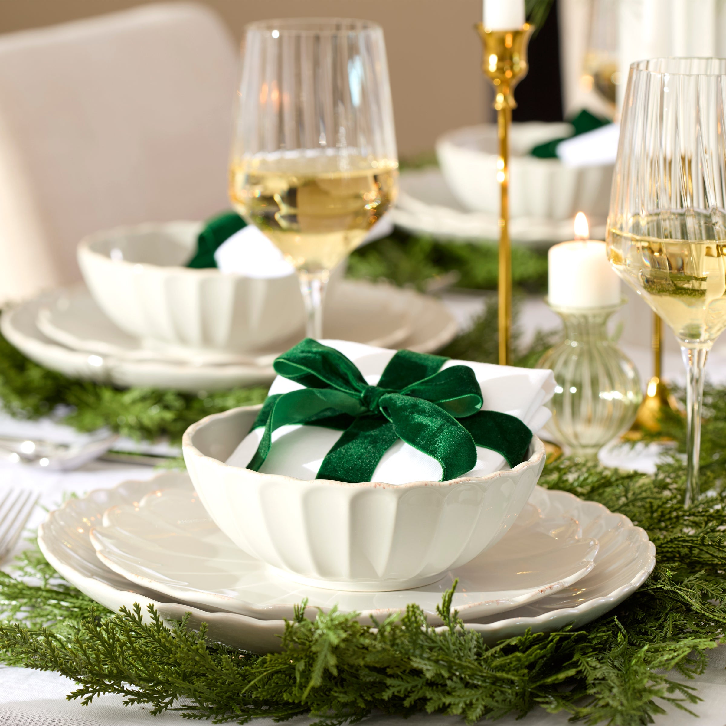 Lenox Westmore French Perle Scallop White 4-Piece Place Setting - Image 4