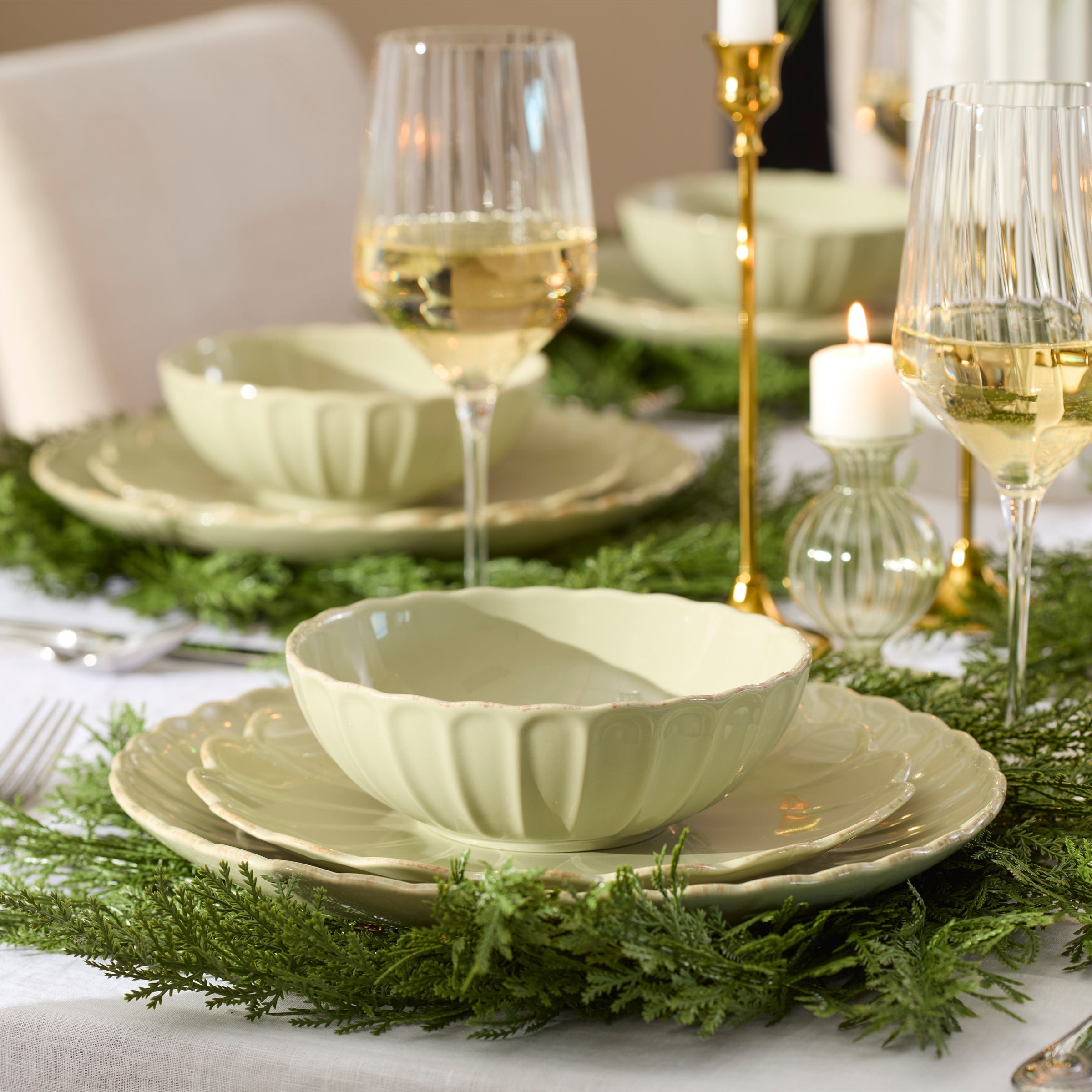 Lenox Westmore French Perle Scallop Matcha 18-Piece Dinnerware Set - Image 3