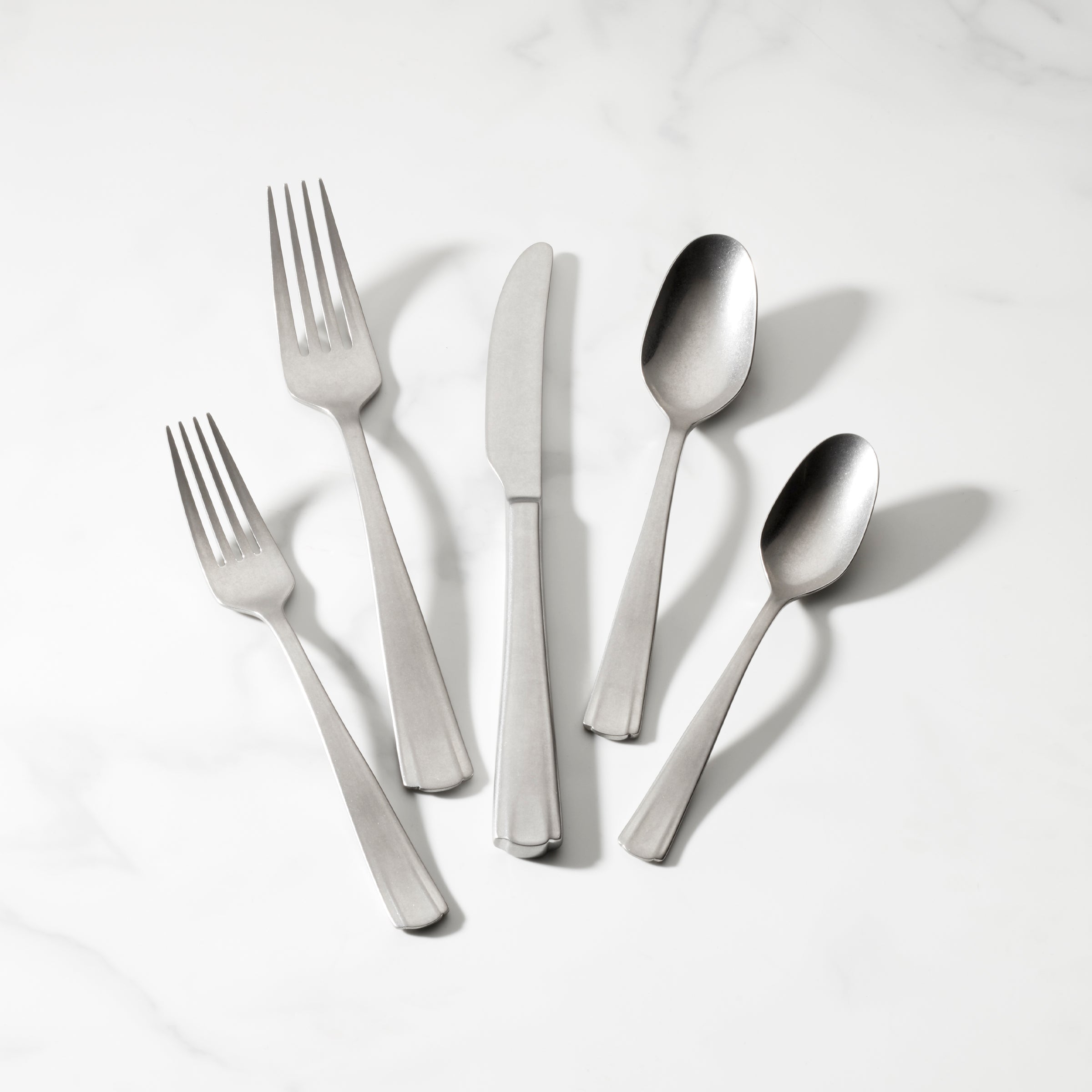 Lenox Westmore French Perle Scallop Vintage 65-Piece Flatware Set