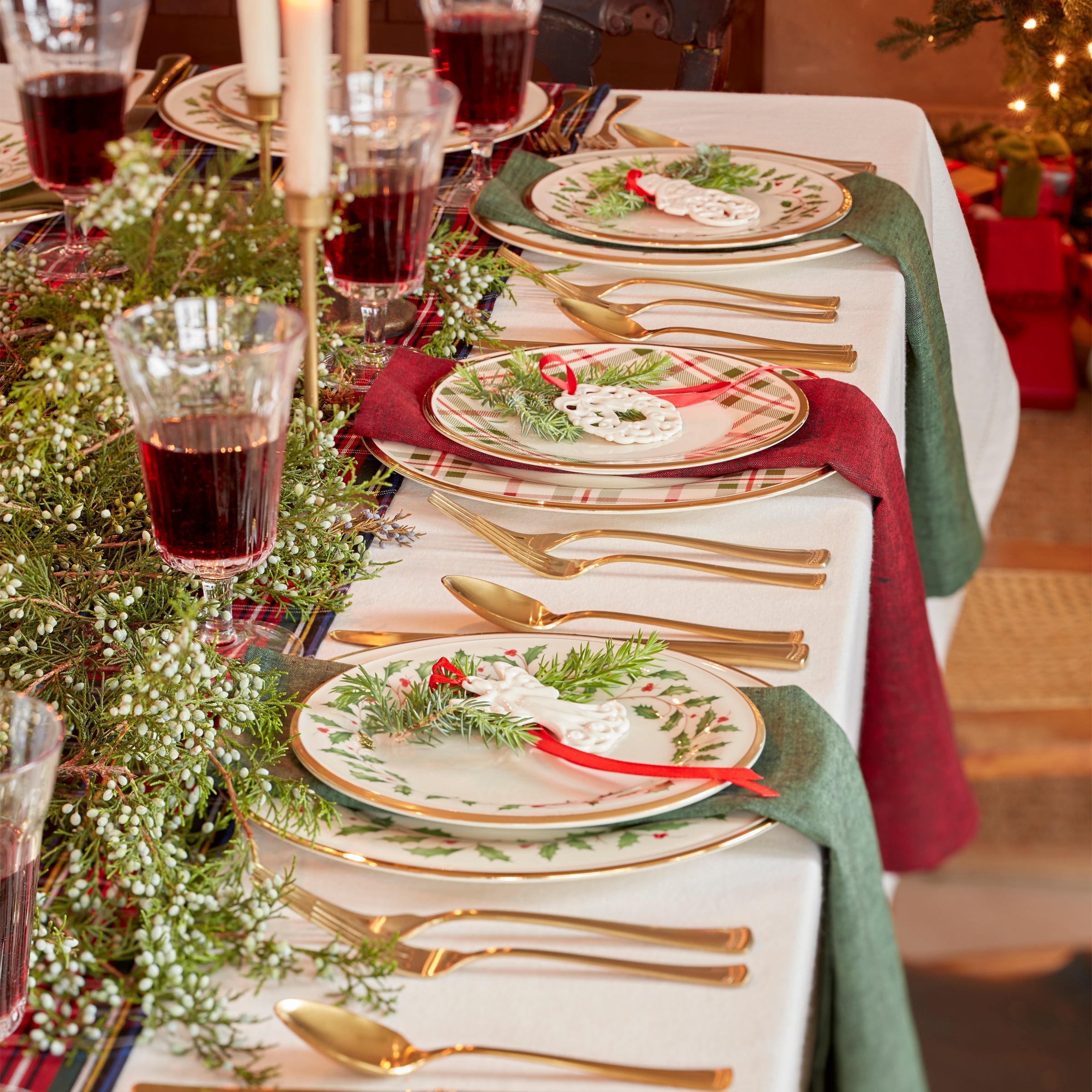 Lenox Westmore Holiday 5-Piece Place Setting - Image 4