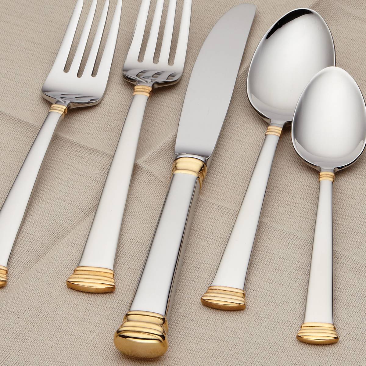 Lenox Westmore Eternal Gold 5-Piece Place Setting - Image 3