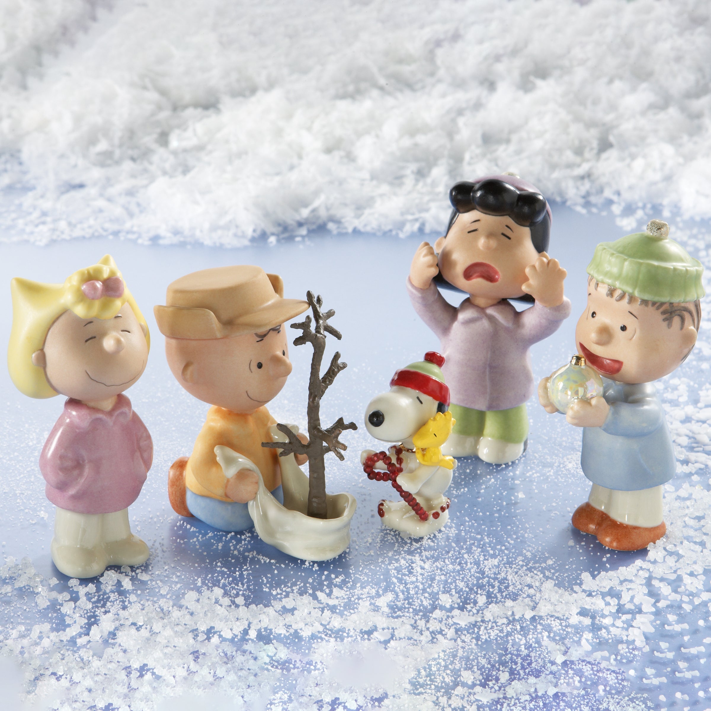 Lenox Westmore Peanuts A Charlie Brown Christmas 5-Piece Figurine Set - Image 4