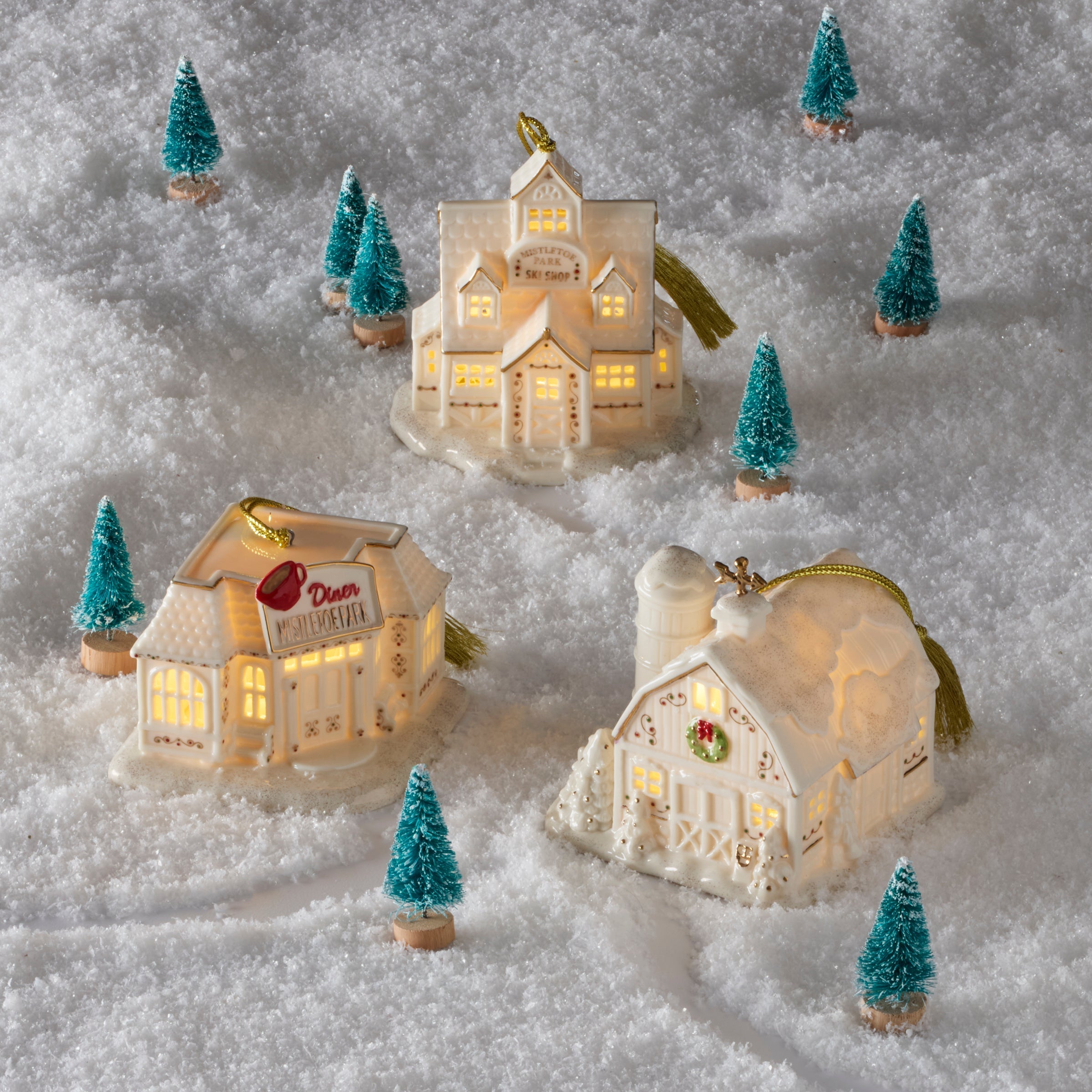 Lenox Westmore Mistletoe Park Diner Lit Ornament - Image 4